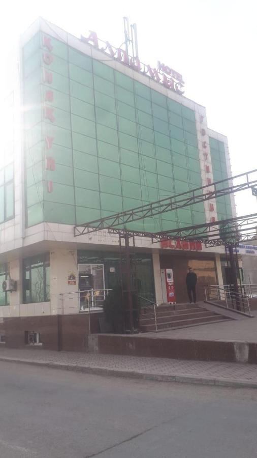 Alpamys Hotel Turkestan Turkistan Exterior photo